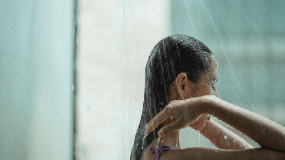 Douche froide après le sport : bienfaits, protocoles et limites